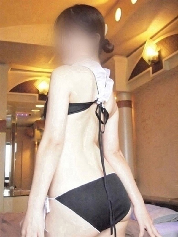 メイドちゃん(22)