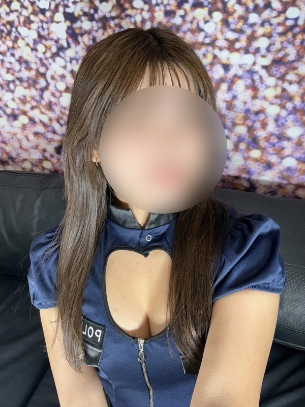 レア(23)