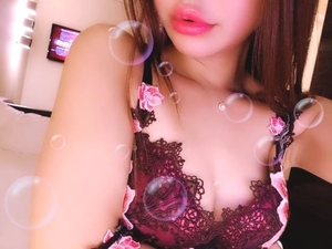 恥ずかしい格好にさせて、悶えさせちゃう🩷