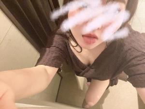 壁際に…