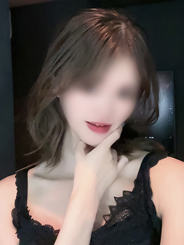 もえ(23)