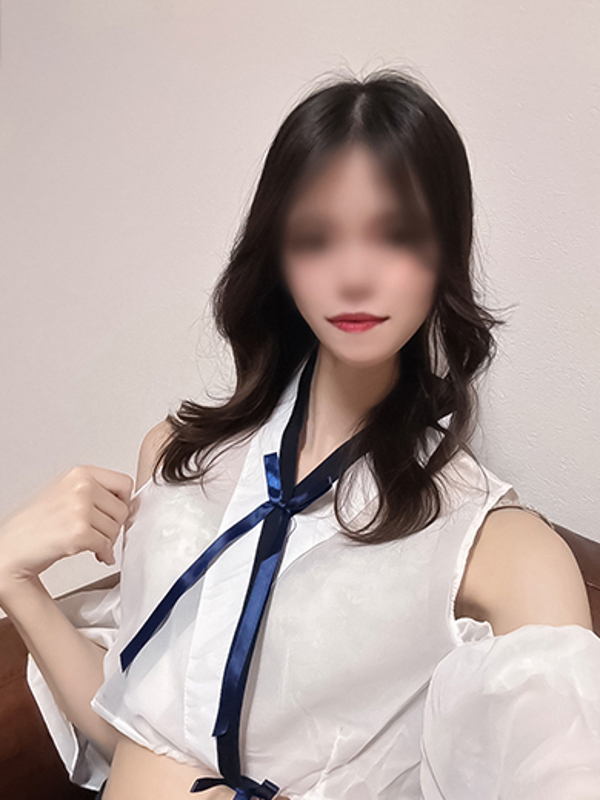 もえ(23)
