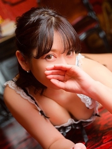 【まなか】 美乳☆ラブコンシェルジュ