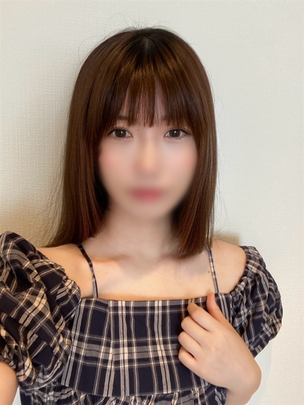 ななみ(22)