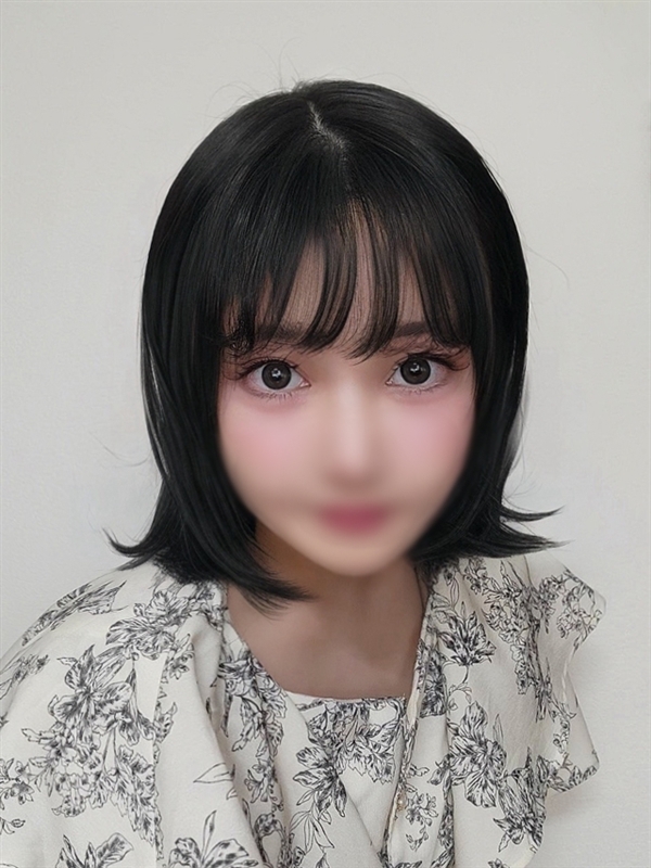 まな(24)