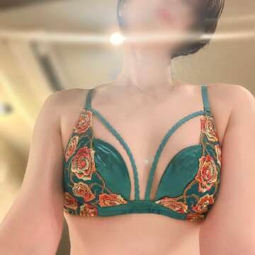 目線【魅惑（みわ）】