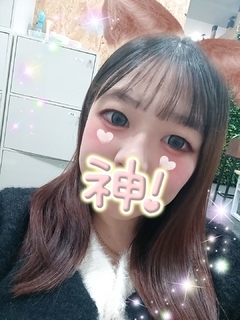 雌犬ならぬ雌猫です