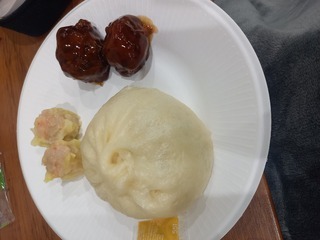 美味しいものだぁいすき♡