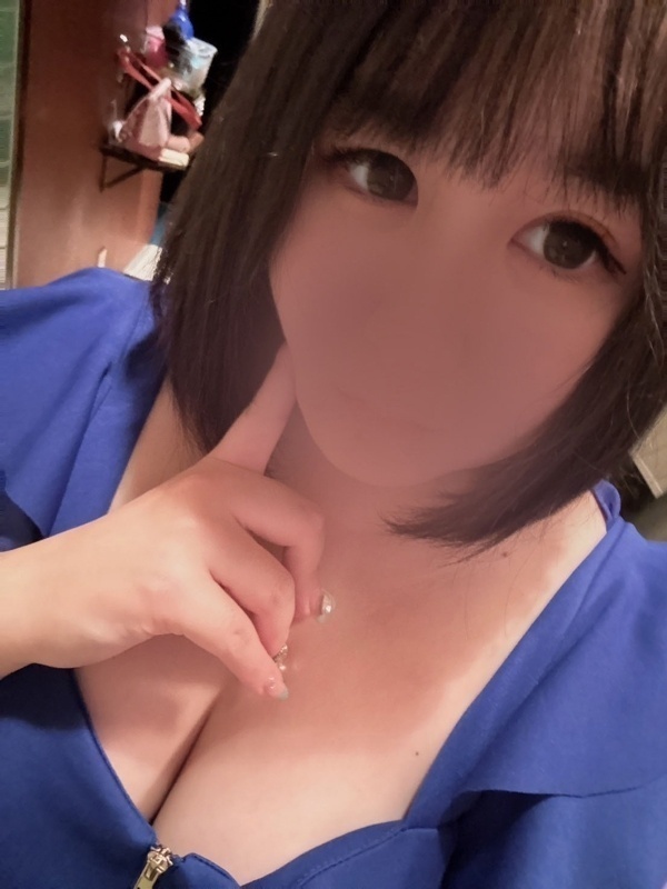 星咲いちご・元AV嬢爆乳痴女(26)