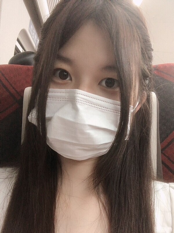 清楚系変態痴女・宮園かのん(26)