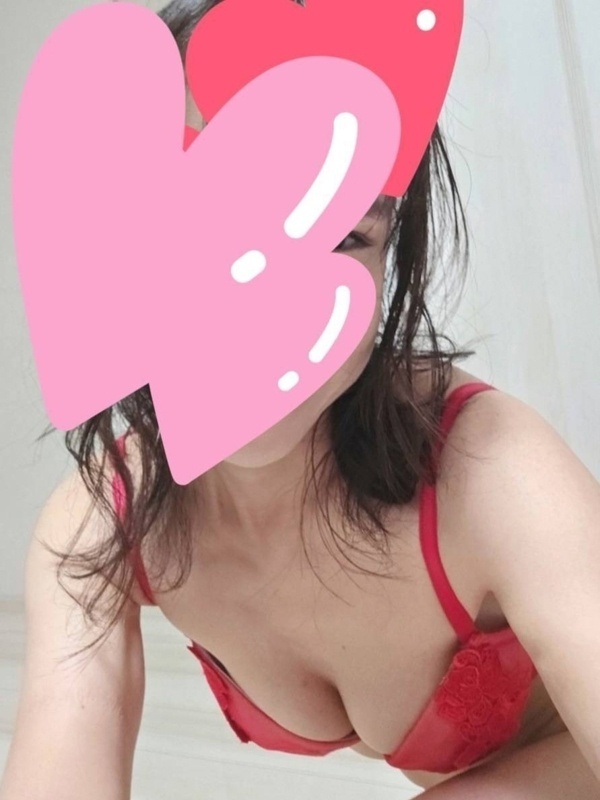 舐めまくり痴女・五月 芽衣(35)