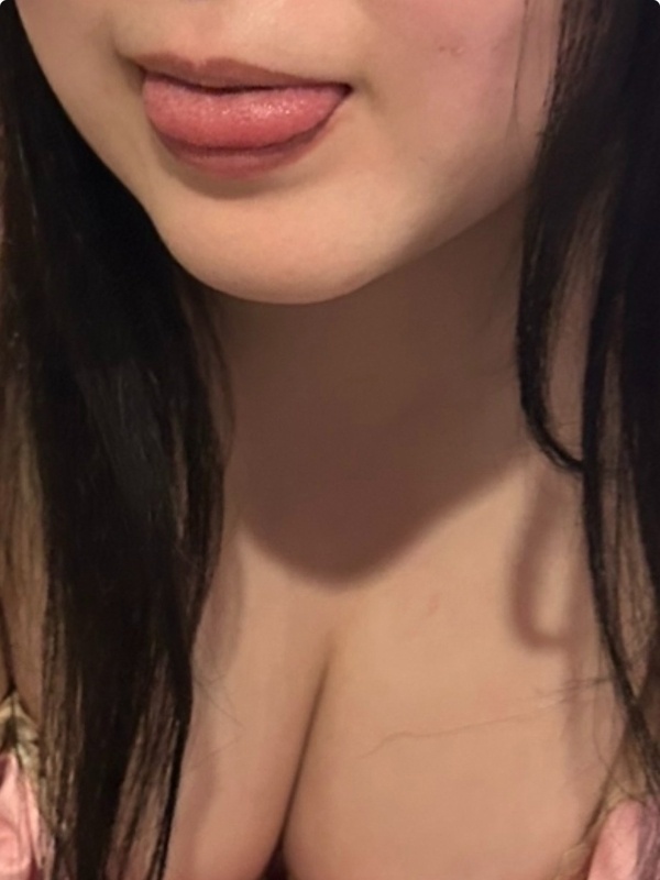 Jカップ痴女・西崎あみな(24)