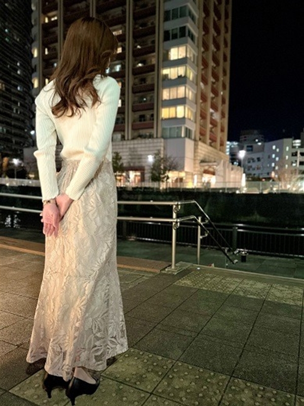 百瀬りな(36)