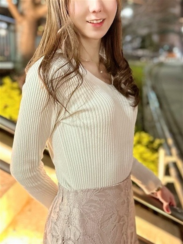 百瀬りな(36)