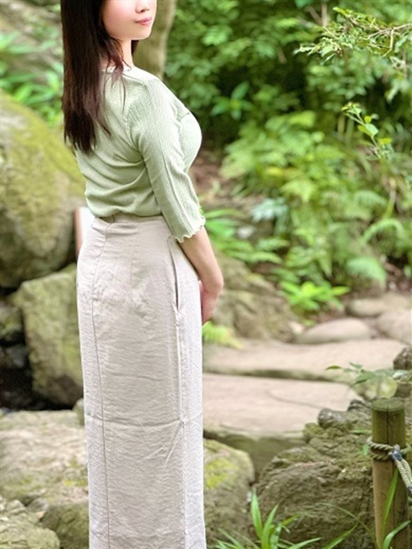 宮本ちか(25)