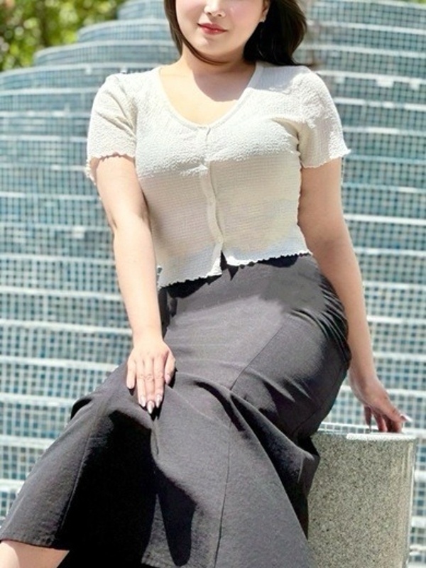 宮本ちか(26)