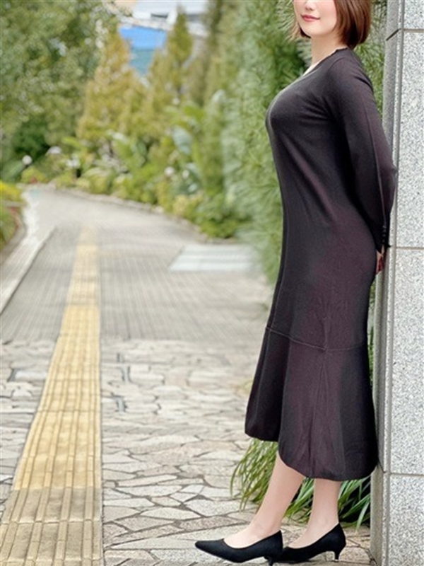 石川のぞみ(32)