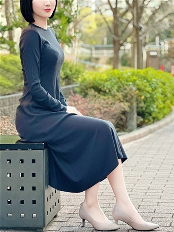 安達みあ(25)