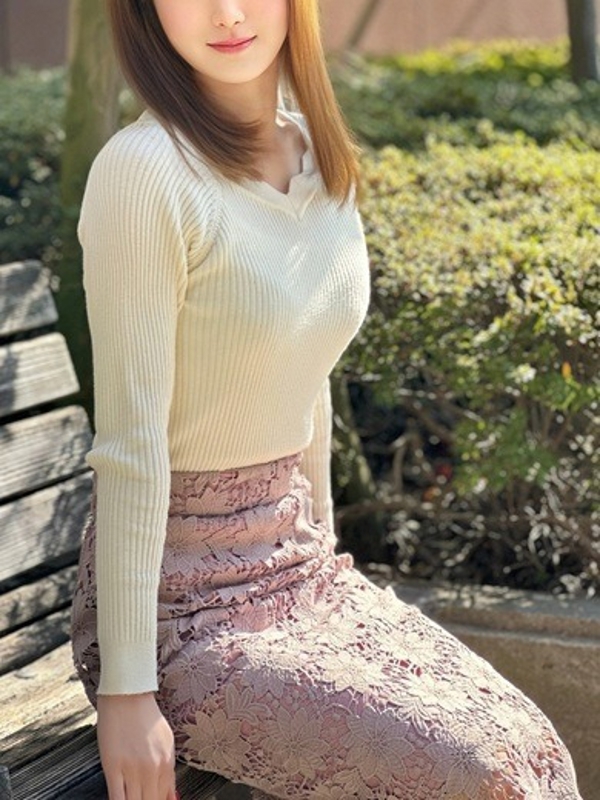 小栗さくら(27)