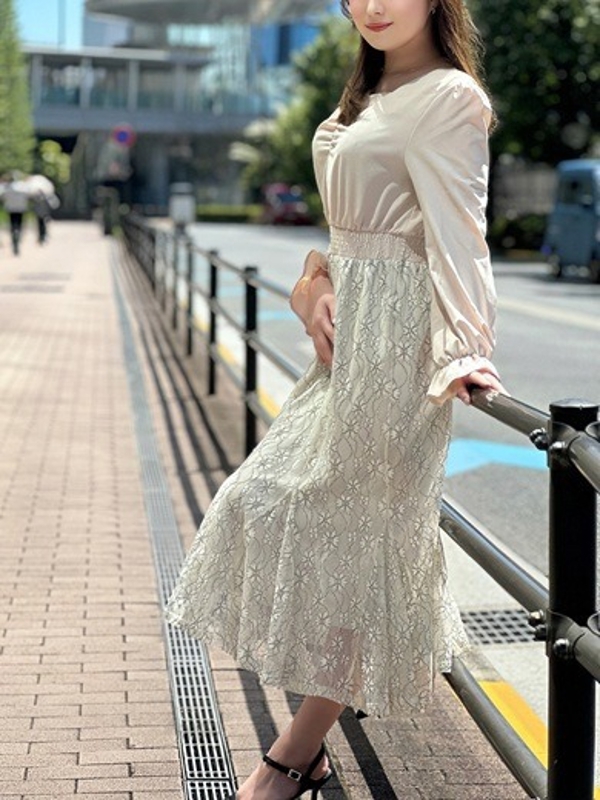 新川えりか(28)