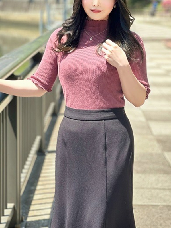 中岡うた(25)