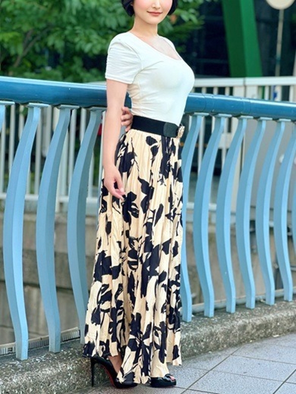 綾瀬まりな(30)