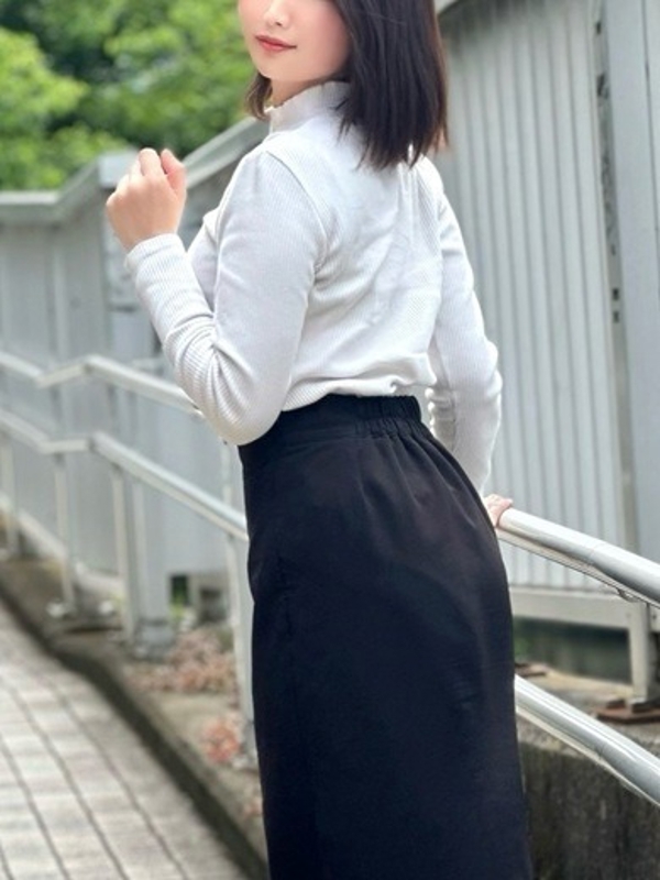 綾波すず(37)
