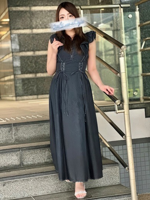 羽月ひなの(33)
