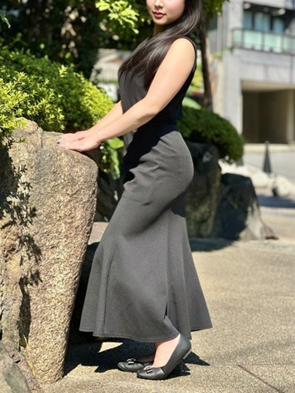 瀬名ひびき(35)