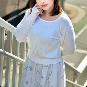 栗原あやか