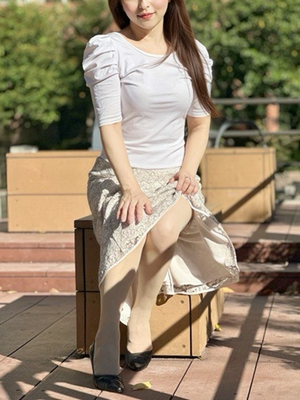 小泉さちこ(44)