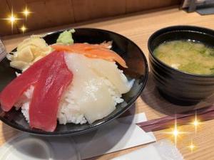 上野駅構内で食べれる海鮮丼！