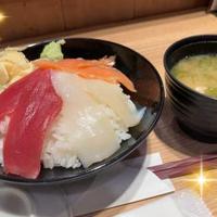 上野駅構内で食べれる海鮮丼！