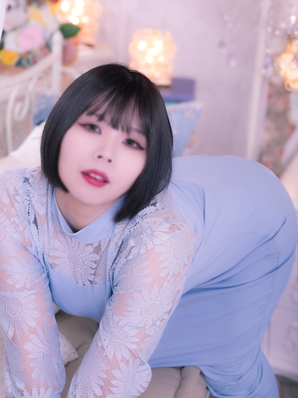 紗友里(29)