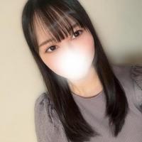 耳を塞がれて