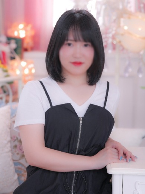 もえ(25)