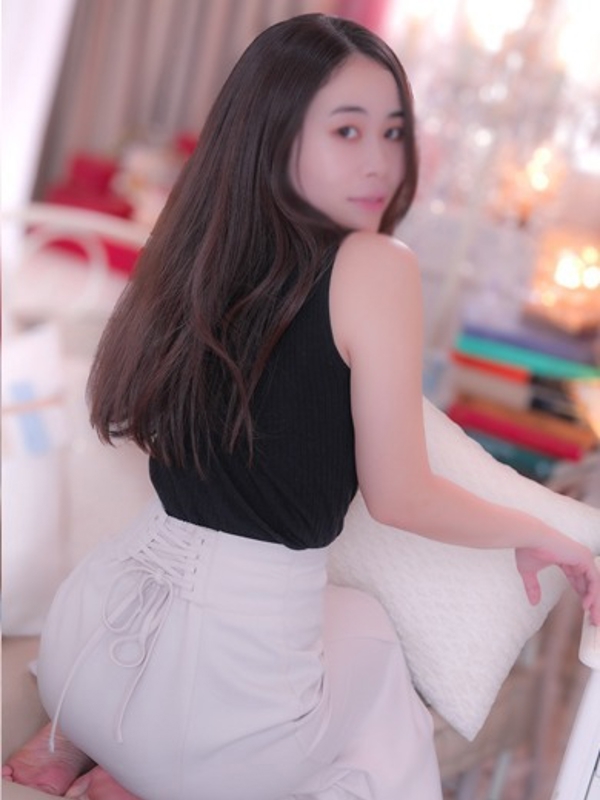 みくも(24)