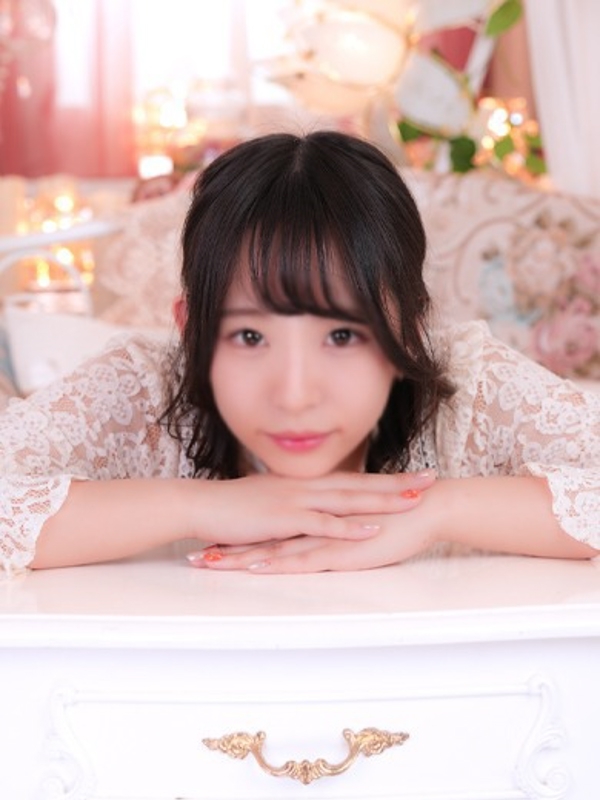 凪子(23)