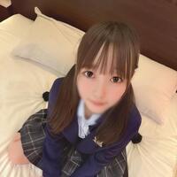 制服で