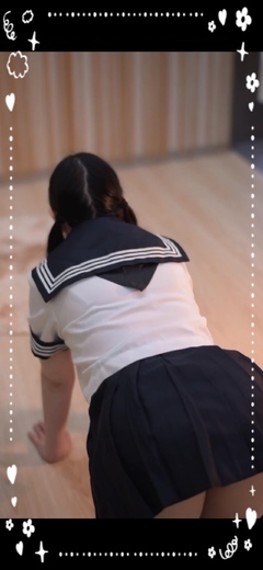 お尻かな、パンツかな？