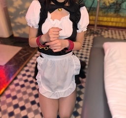 メイド服で可愛くしてもらいました♡