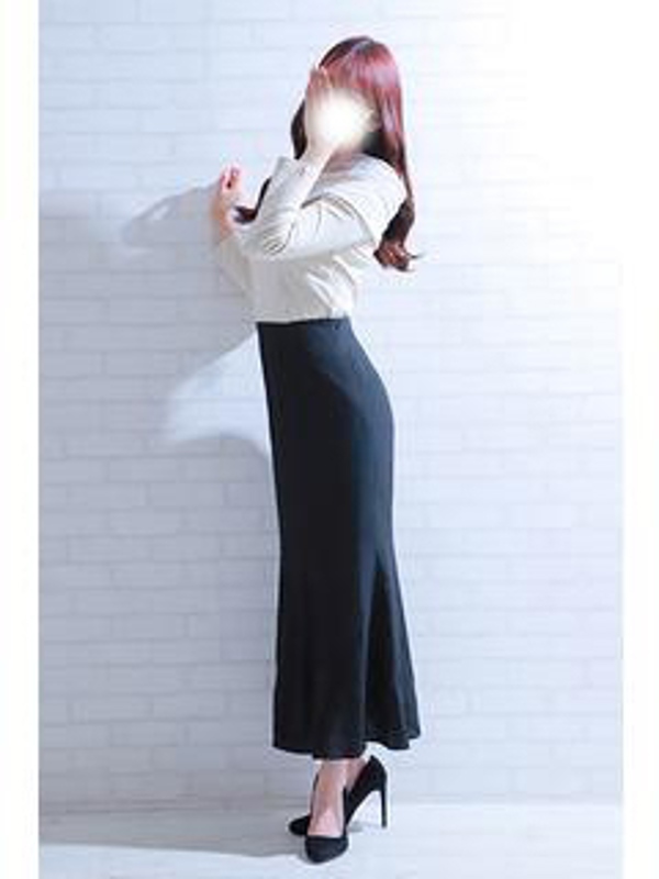 夏梨奈（かりな）(20)