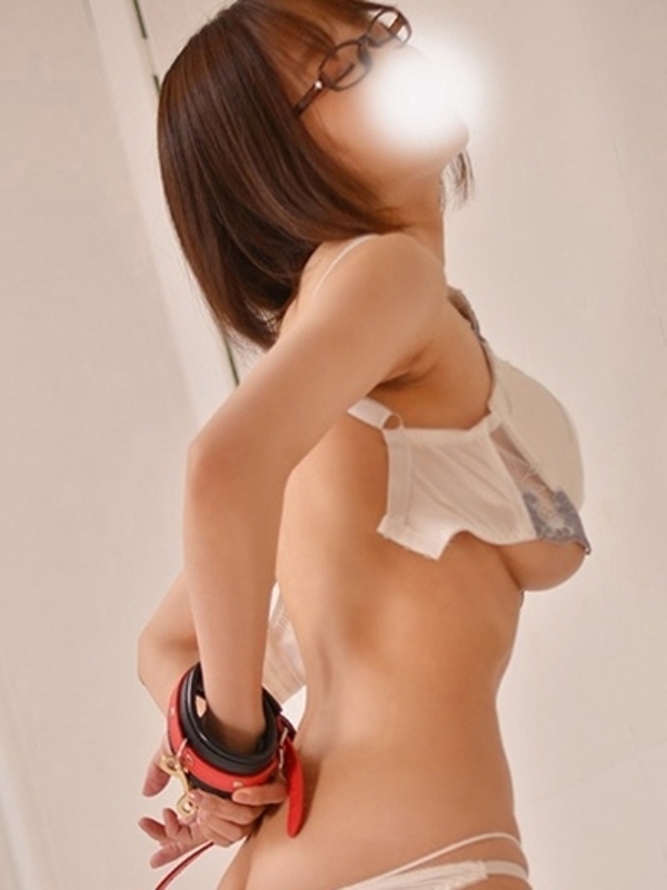 七沢 ゆら(22)