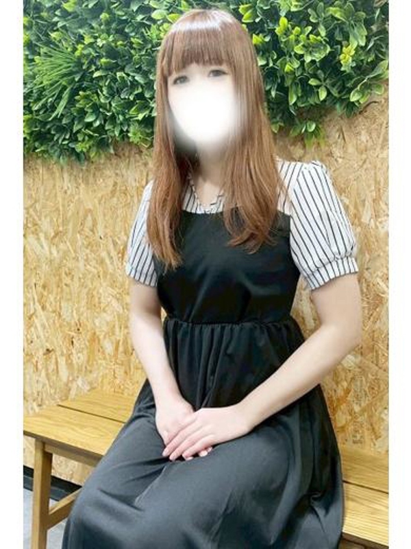 紫藤　しおん(24)