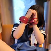 縛られて