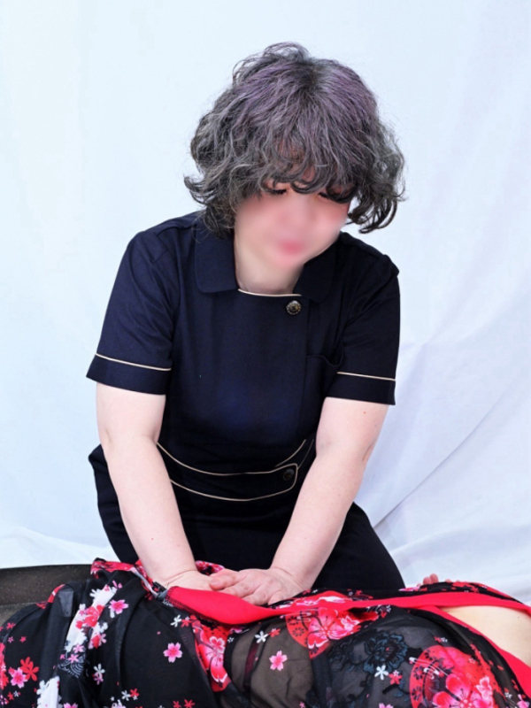 雨宮ほなみ(31)