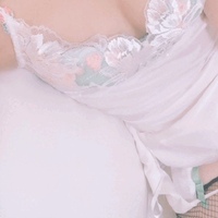 8月