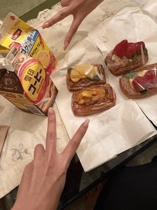 も