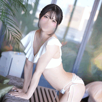 白ビキニ