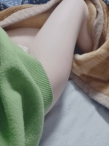 おきたくない(   )